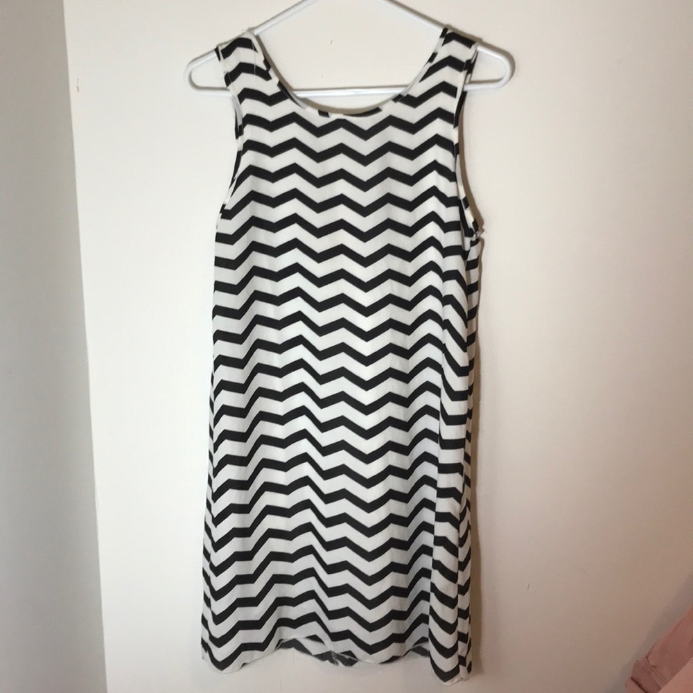 chevron dress with back bow detail